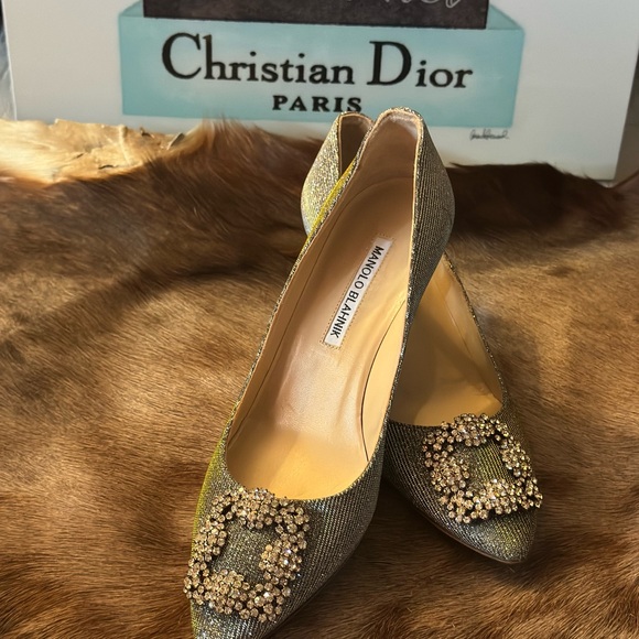 Manolo Blahnik 50 HANGISI  Metallic Crystal-Toe Pump, Gold/Silver~EU 36.5/US 6.5 - Picture 9 of 15